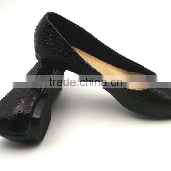 2016 Wholesale Factory Price Special Leather Stone Pattern Women Flat Shoes in Stock