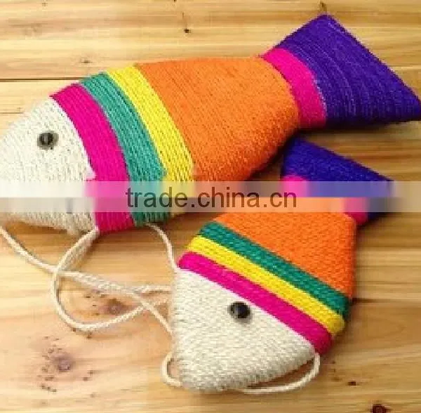 Fish Sisal Scraching Post Hanging Cat Toy