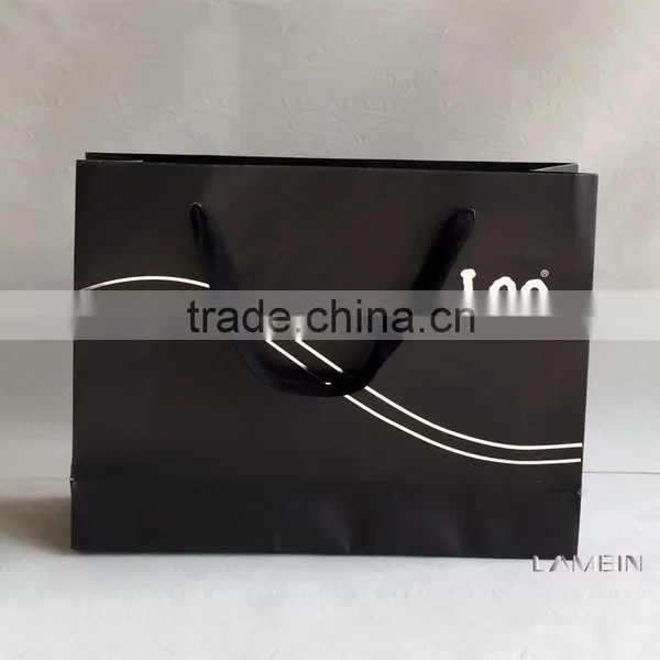 China Packaging&printing Factory Exports Eco-friendly Paper Hand Bag for Apparel photo-3