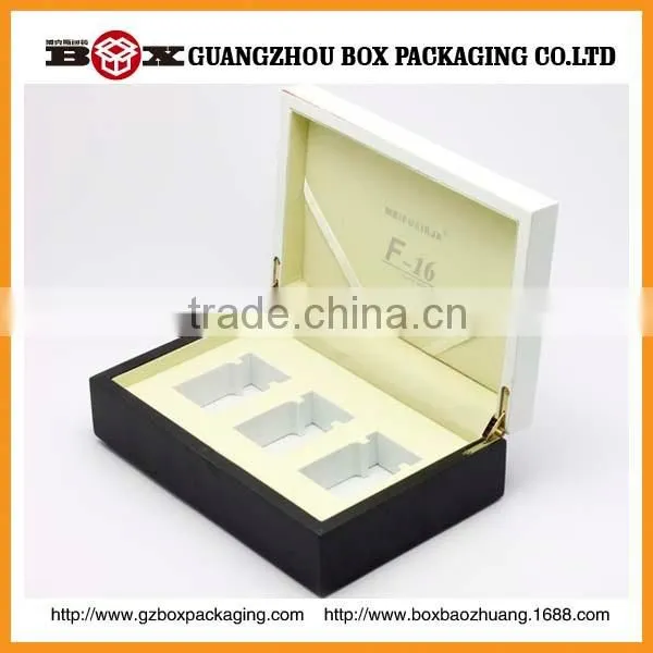 Wood And Leather Box Packaging For Bottle Goods photo-3