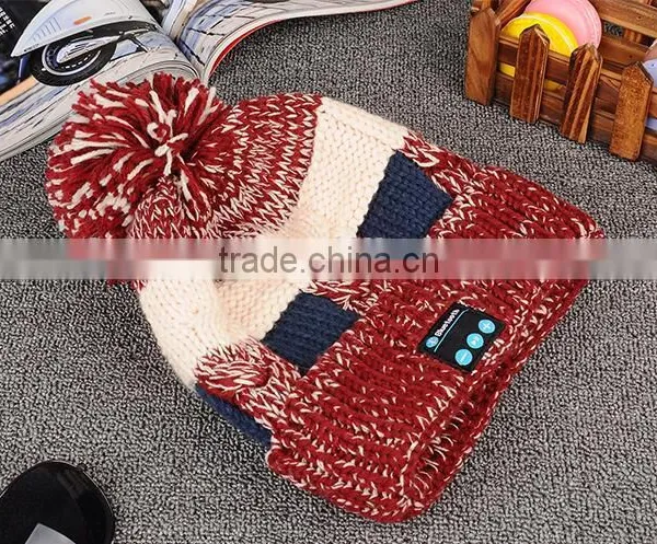 Fashion Ladies Valentine Gifts Bluetooth Knitted Hat Winter Smart Bluetooth Hat for Listen to Music Bluetooth Headset photo-5