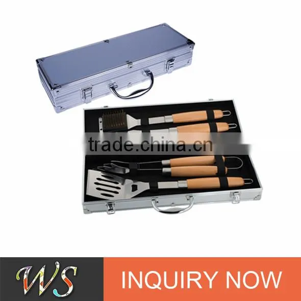 Famous Hot Selling 2017 Trending Products Wooden Handle Bbq Tool Set photo-3