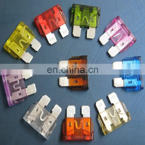Medium auto plug-in fuse