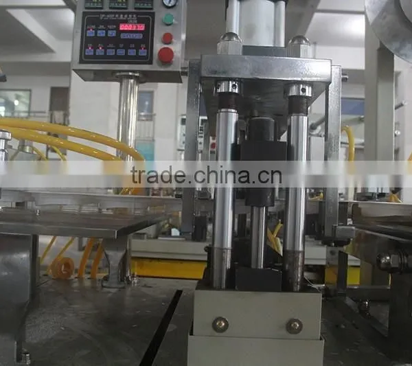 2014 High Speed Lid Moulding Machine photo-5