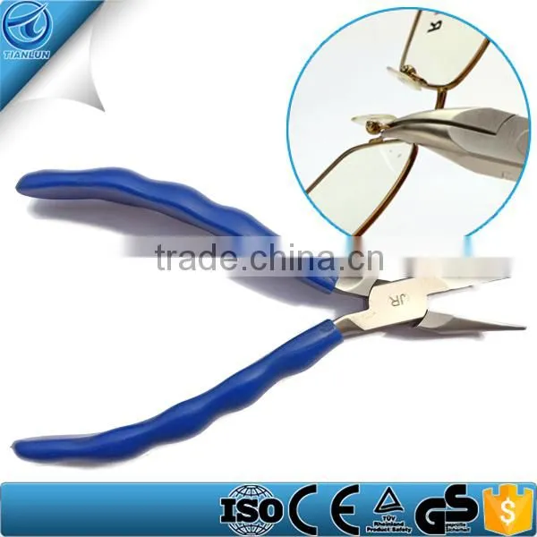 Elbow flat nose and mouth clamp bracket adjustment