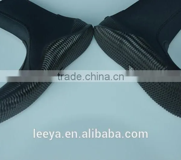 Flexible Soft Waterproof Dive Boots Neoprene Shoes photo-3