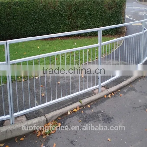 Custom Height and Colors and Easy Installation Pedestrian Fences and Barriers photo-5
