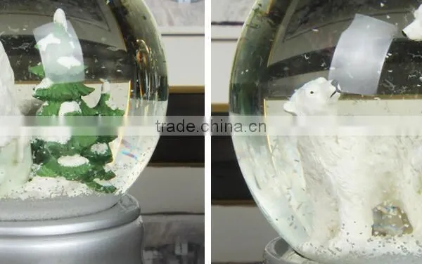 Resin Christmas Snow Globe/Water Globe/Snow Ball for Christmas Decoration photo-2