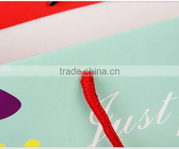 China New Arrival Cream Gift Paper Bags photo-2