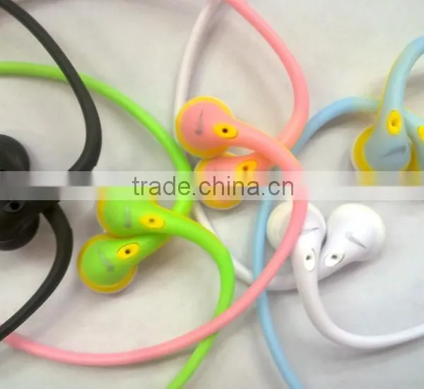 Color Silicone Beautiful Neck Hang Earphones for Girls photo-3