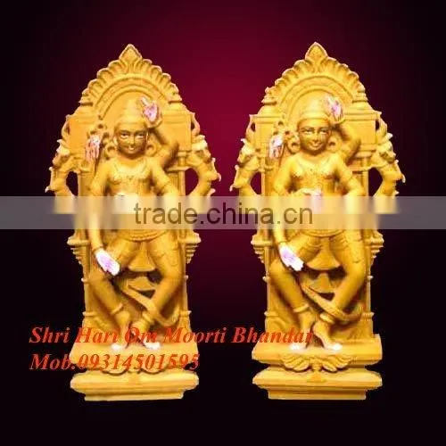 Yellow Stone Statues