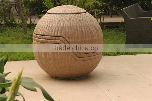 Outdoor Round Shape Stackable Wicker Sofa Set photo-2