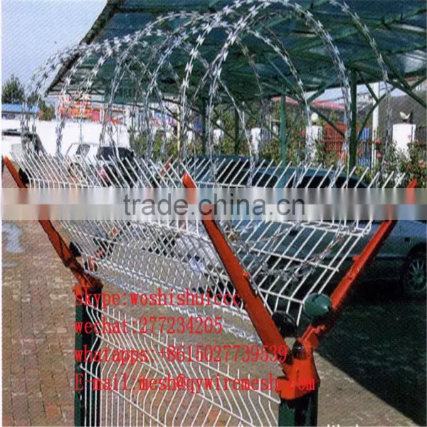 2017 High Quality Galvanized Welded Razor Wire Mesh/Blade Concertina Razor Barbed Wire Export photo-2