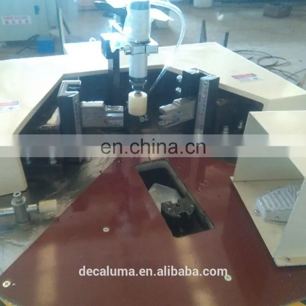Aluminum Fabrication Machine Single Head Hydraulic Corner Crimping Machines photo-2