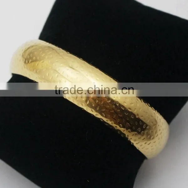 Fashion Gold Jewelry Dubai Stainless Steel Hammered Open Cuff Bracelets Bangles photo-6