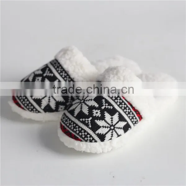 Woman Knitted Indoor Slipper photo-3