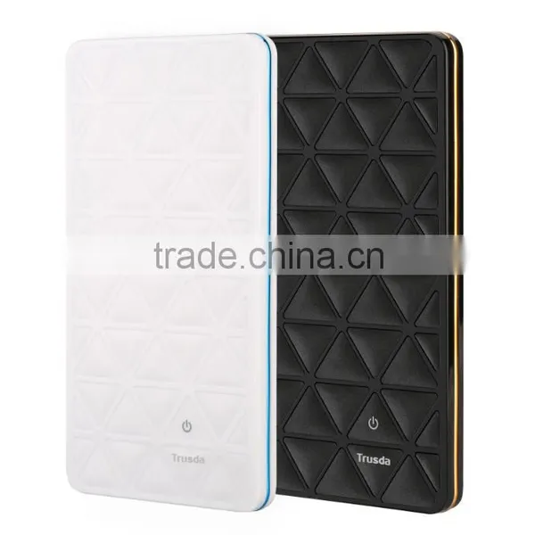 Shenzhen Hot Selling 3000mAh Rechargeable Smart Mini Power Bank for Mobiles photo-3