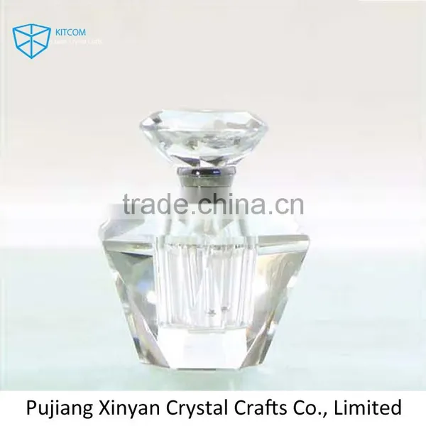 Beautiful Various Custom Made Crystal Perfume Bottle for Sale photo-2