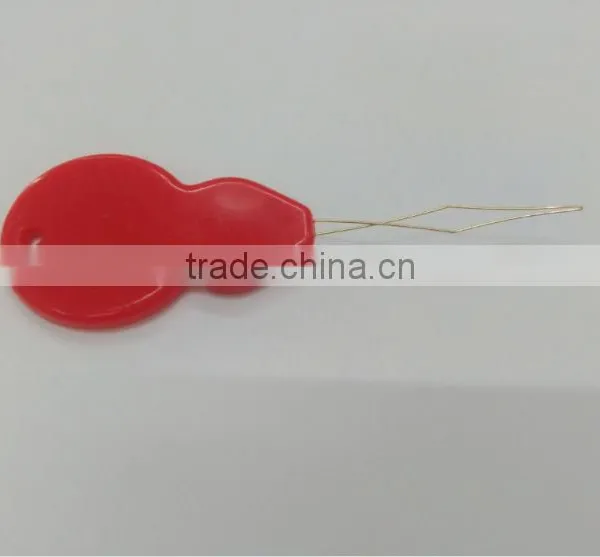 High Quality Needle Threader for Sewing Sewing Tool Sewing Accesssory photo-4