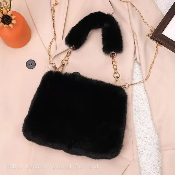 30Fur Bag Tote Bag Women's Fashion One-shoulder Cross Bag Plush Bag Wholesale photo-5