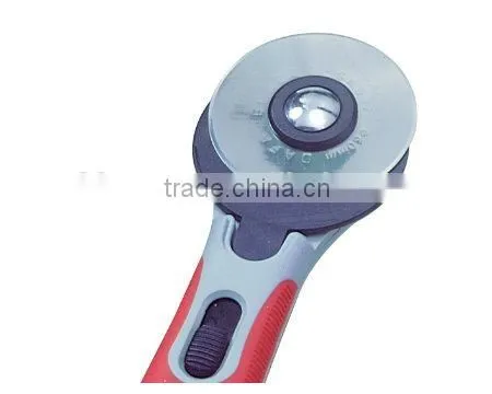 RC-26 NEW ROTARY CUTTER WITH CUSHION GRIP 60MM photo-4