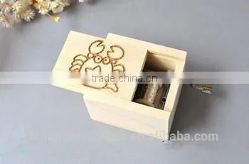 Hot Selling Best Price Wood Hand Crank Music Box photo-2