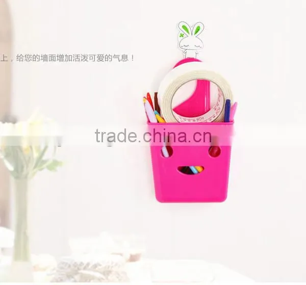 PP Multifunctional Smiling Face Plastic Storage Basket ,smile Shape Mini Hanging Basket Container photo-4