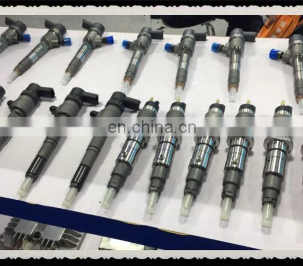 China Factory Cheap Stock Diesel Fuel Injector Denso Common Rail Injector 23670-30050 095000-5810 Automotive Parts photo-3
