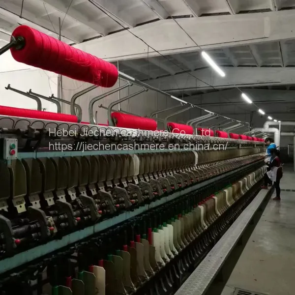 Factory Whole Carded Wool Brown Color 36 mm Length 16.8 Micron