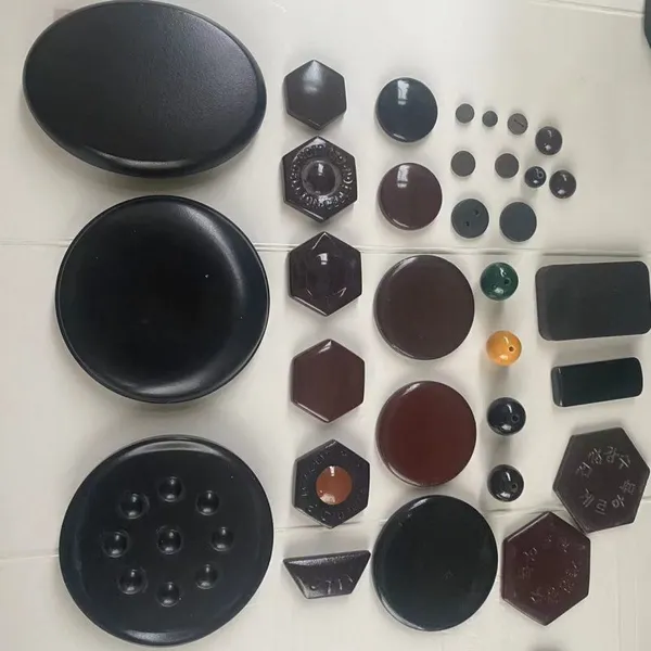 Foot Bath Tub Uses 25mm Round Germanium Stones, Hexagonal Pieces, and Far-infrared Germanium Stones.