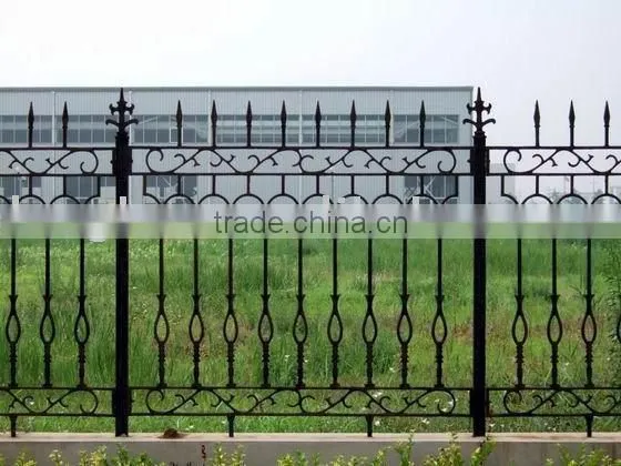 2015 Top-selling Hand Forged Modern Metal Fencing