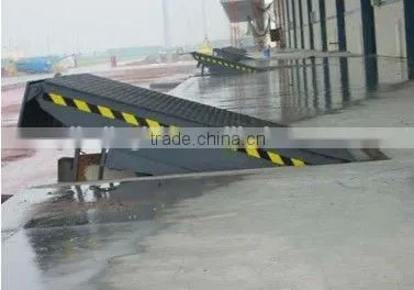 Yard Hydraulic Forklift Usage Loading Ramp Tools photo-2