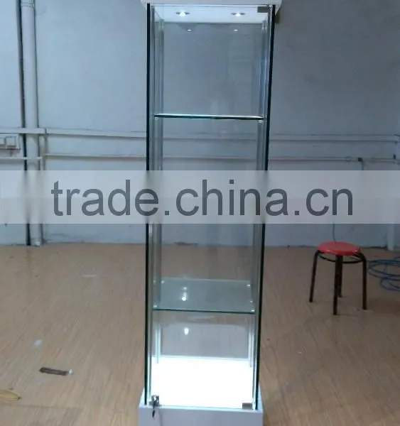 Red Wine Glass Showcase