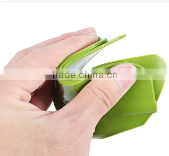 Creative Silicone Soup Funnel Water Deflector Cooking Tool Kitchen Gadget / Silicone Soup Funnel Kitchen Tool photo-6