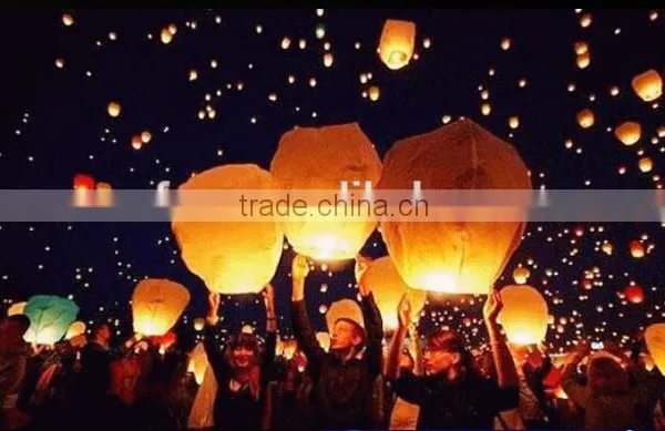 Sky Lanterns Paper Fire Candle / Flying Party Lamp / Fly Papaer Lantern photo-3