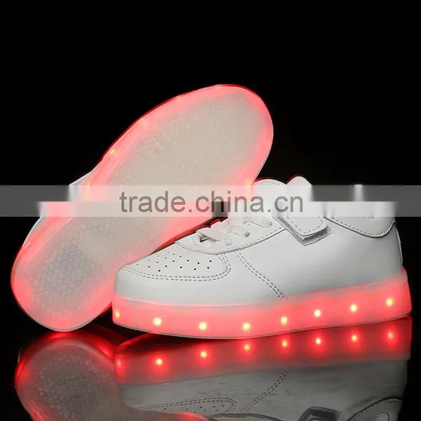 2016 Hot Selling Wholesale Buckle Strap Kids Shoes Kids Light Up Shoes photo-6