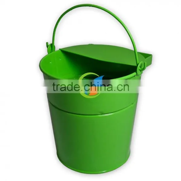 4 Litre Galvanized Metal Poultry Drinker Bucket