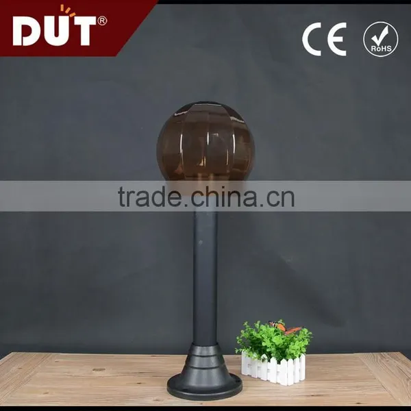 China Supplie Multiple-use Garden Decorative Acrylic Plastic Globe Lawn Lamp photo-2