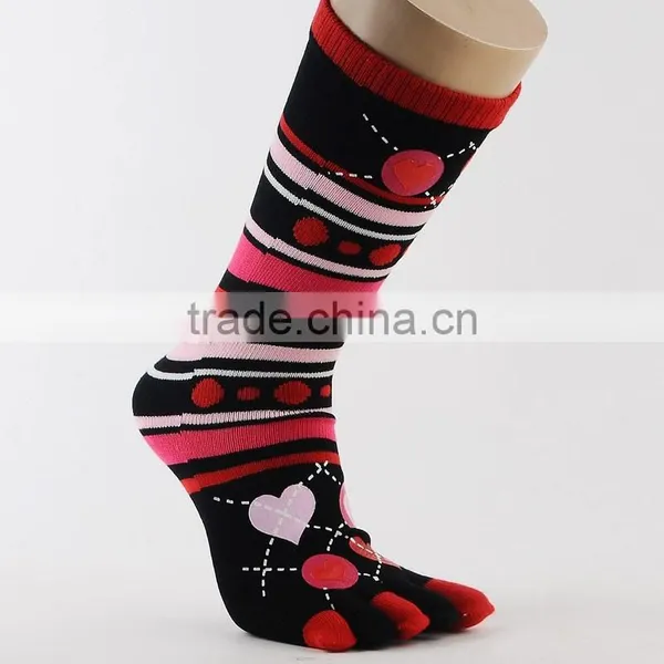 Popular Crazy Selling Christmas Five Toes Socks photo-5