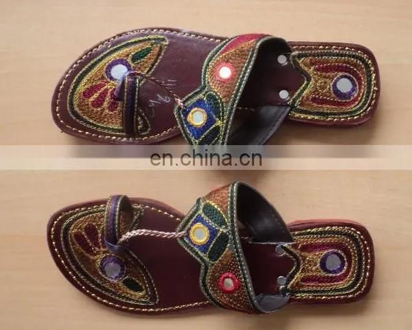 NEW EMBRODIERY MIX MODELS SHOES PACK OF 50 PAIRS photo-3