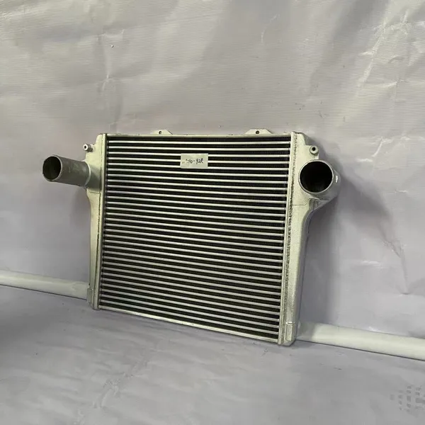 Radiator Pop-ups FAW J6 Truck Intercooler 1119010-92R Auto Cooling System photo-3