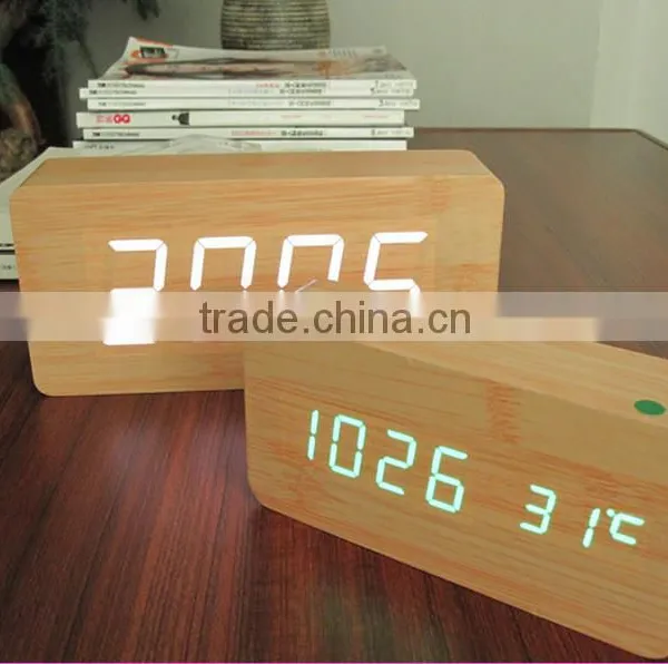 2015 New Hot Selling Digital LED Wooden Clock S712 Meet CE and Rohs Best for Gift photo-2