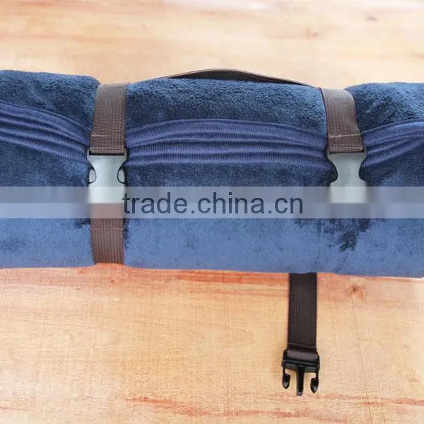 High Quality Super Soft Heavy Coral Fleece Blanket With Leather Strap Handle photo-3