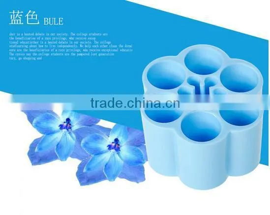 Cy269 Plastic Plum Blossom Shaped Dressing Table Cosmetic Storage Box Candy Color Desktop Separating Arrangement Box photo-6