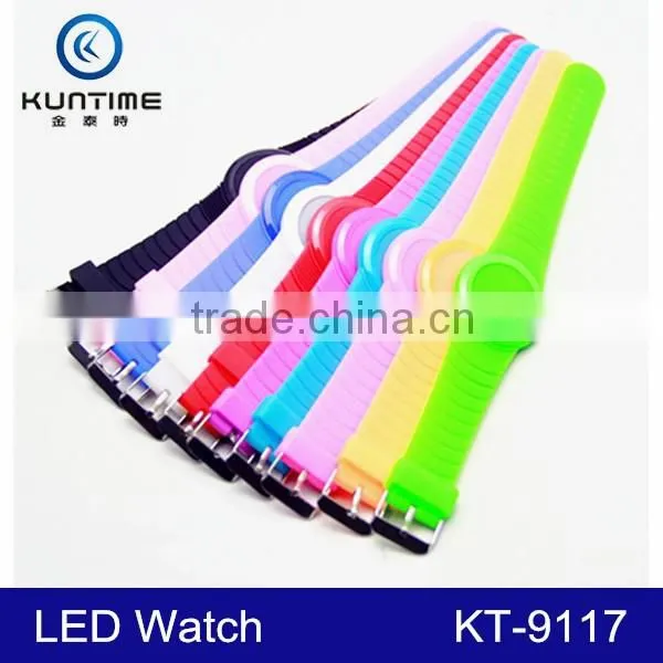 Hot Sale Touch Screen Digital Silicone Watch for Children photo-6