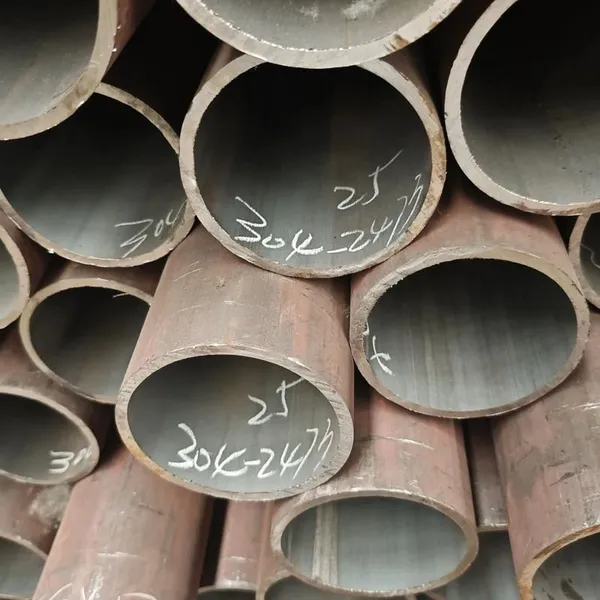 Best Price 20# 45# 16Mn Q345B Q235B Seamless Low Carbon Steel Round Pipe Welded Pipe photo-2
