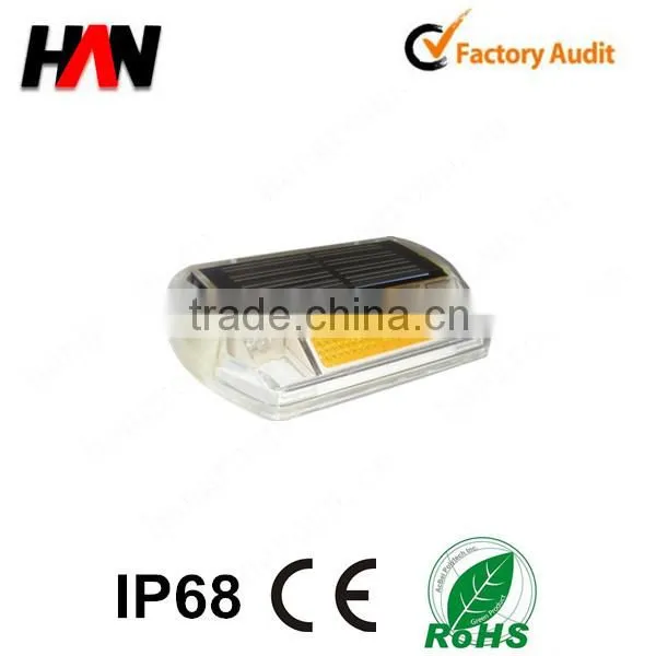 Plastic Solar Powered LED Flashing Road Cat Eyes photo-4