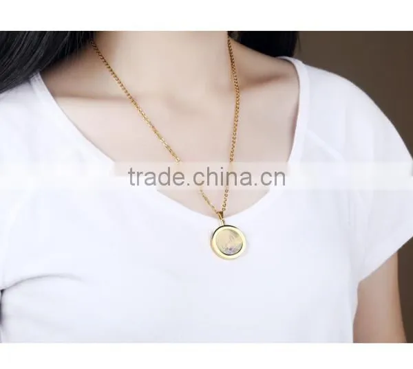 Latest Design Fancy Madonna Pendant for Girls photo-4