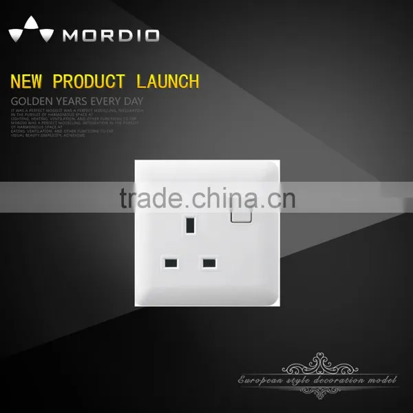PC Material 13 Amp Switched Socket With Neon