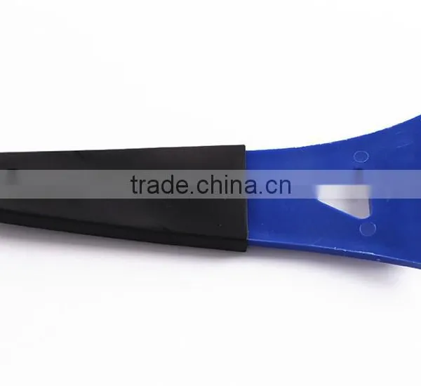TYEE Better Handfeeling Bear Paw Ice Scraper for Scraping Ice on Car Window photo-3